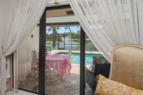 Adosado en alquiler en Boca Raton, Florida, 2 dormitorios, 130.99 m2 № 2190977 - foto 17