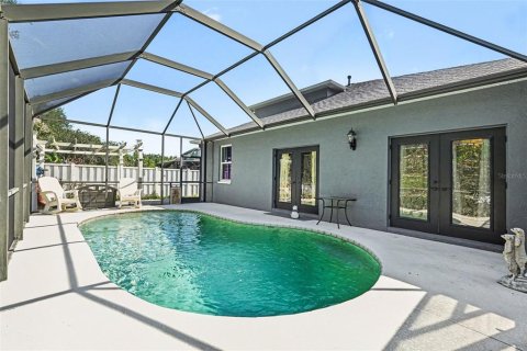 House in Tampa, Florida 5 bedrooms, 227.61 sq.m. № 2151152 - photo 29