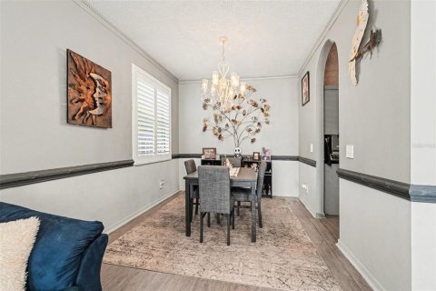 House in Tampa, Florida 5 bedrooms, 227.61 sq.m. № 2151152 - photo 8