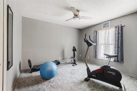 House in Tampa, Florida 5 bedrooms, 227.61 sq.m. № 2151152 - photo 22