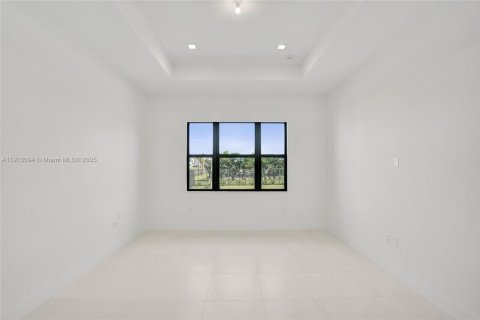 Купить виллу или дом в Палм-Бич-Гарденс, Флорида 2 спальни, № 1968774 - фото 25