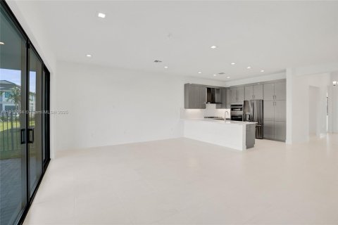 Купить виллу или дом в Палм-Бич-Гарденс, Флорида 2 спальни, № 1968774 - фото 21