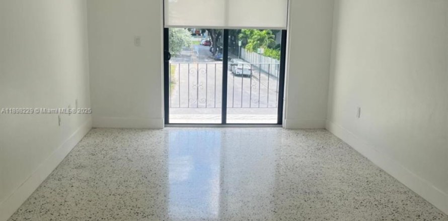 Квартира в Майами, Флорида 2 спальни, 76.09м2 № 1949442