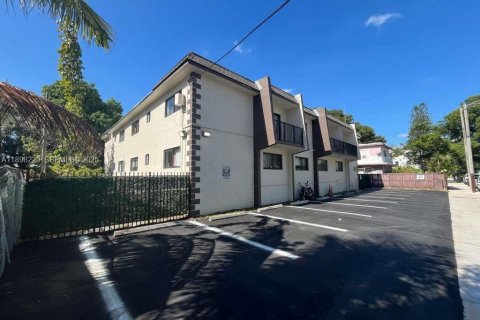 Снять в аренду квартиру в Майами, Флорида 2 спальни, 76.09м2, № 1949442 - фото 15