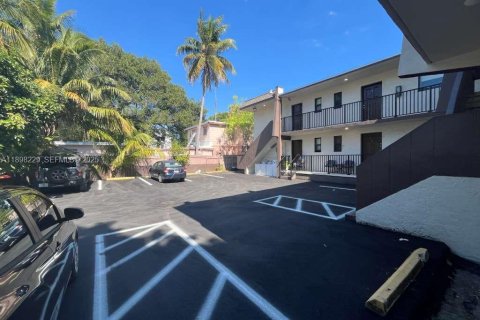 Снять в аренду квартиру в Майами, Флорида 2 спальни, 76.09м2, № 1949442 - фото 11