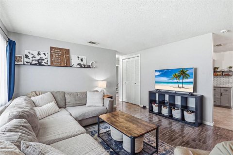 Casa en venta en Bradenton, Florida, 3 dormitorios, 130.81 m2 № 2223247 - foto 4