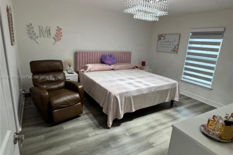 Villa ou maison à vendre à Cape Coral, Floride: 3 chambres № 2046153 - photo 11