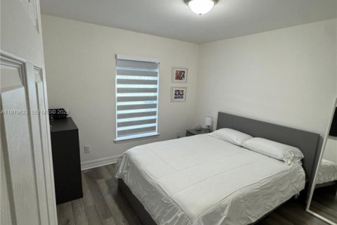 Villa ou maison à vendre à Cape Coral, Floride: 3 chambres № 2046153 - photo 15