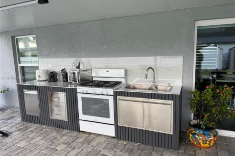 Villa ou maison à vendre à Cape Coral, Floride: 3 chambres № 2046153 - photo 24