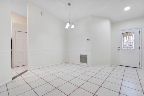 Villa ou maison à vendre à Orlando, Floride: 3 chambres, 124.02 m2 № 2411703 - photo 4