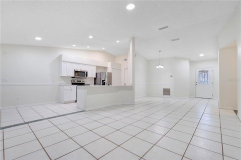 Villa ou maison à vendre à Orlando, Floride: 3 chambres, 124.02 m2 № 2411703 - photo 7