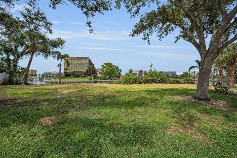 Terreno en venta en Tampa, Florida № 1910722 - foto 6