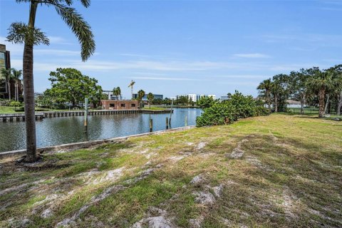 Terreno en venta en Tampa, Florida № 1910722 - foto 21