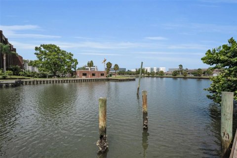 Terreno en venta en Tampa, Florida № 1910722 - foto 17
