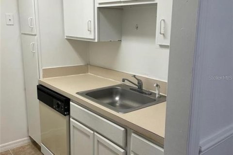 Condo in Altamonte Springs, Florida, 1 bedroom  № 2096514 - photo 4