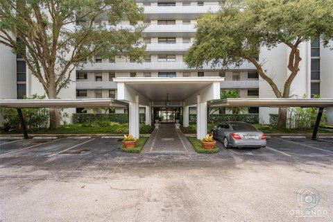 Condo in Maitland, Florida, 2 bedrooms № 2209162 - photo 3