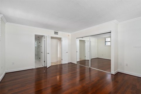 Condo in Maitland, Florida, 2 bedrooms № 2209162 - photo 16