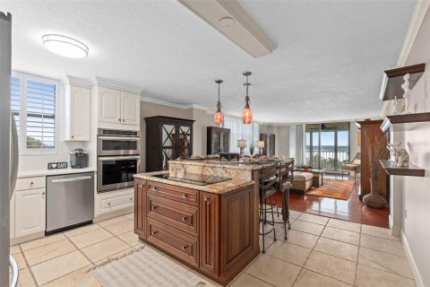 Condo in Maitland, Florida, 2 bedrooms № 2209162 - photo 25