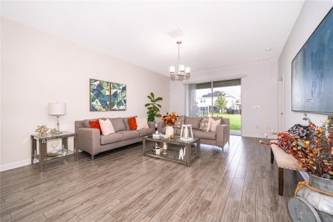 Casa en venta en Orlando, Florida, 3 dormitorios, 194.07 m2 № 2386543 - foto 3