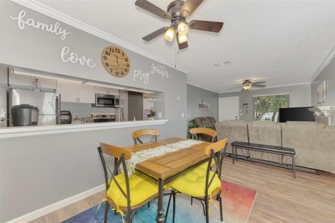 Condo in Bradenton, Florida, 2 bedrooms  № 2110553 - photo 11