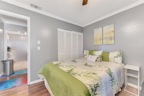 Condo in Bradenton, Florida, 2 bedrooms  № 2110553 - photo 24