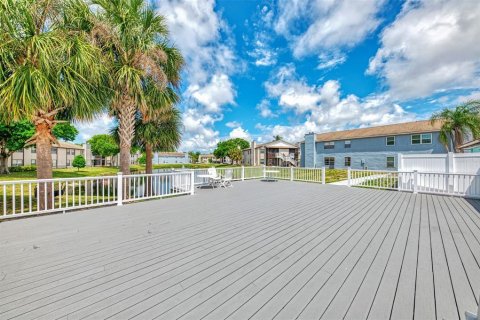 Condo in Bradenton, Florida, 2 bedrooms  № 2110553 - photo 29