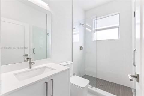 House in Cutler Bay, Florida 4 bedrooms, 179.02 sq.m. № 2052821 - photo 6