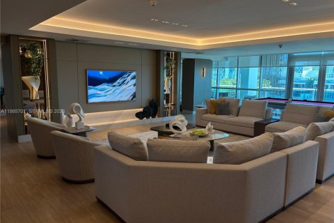 Condominio en alquiler en Miami, Florida, 2 dormitorios, 95.78 m2 № 2058555 - foto 26