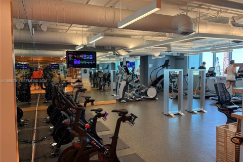 Condominio en alquiler en Miami, Florida, 2 dormitorios, 95.78 m2 № 2058555 - foto 18