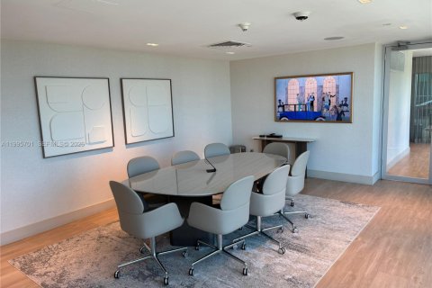 Condominio en alquiler en Miami, Florida, 2 dormitorios, 95.78 m2 № 2058555 - foto 22