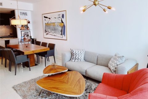 Condominio en alquiler en Miami, Florida, 2 dormitorios, 95.78 m2 № 2058555 - foto 10