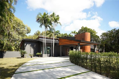 Casa en venta en Miami, Florida, 5 dormitorios, 414.25 m2 № 2000314 - foto 6