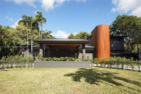 Casa en Miami, Florida 5 dormitorios, 414.25 m2 № 2000314