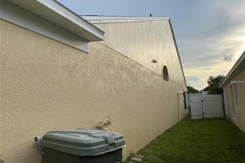 Villa ou maison à louer à Kissimmee, Floride: 3 chambres, 150.97 m2 № 2115168 - photo 13
