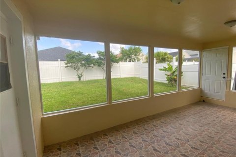 Villa ou maison à louer à Kissimmee, Floride: 3 chambres, 150.97 m2 № 2115168 - photo 6