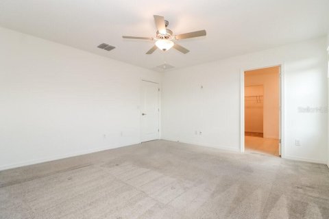 House in Lutz, Florida 5 bedrooms, 205.96 sq.m. № 2210689 - photo 11