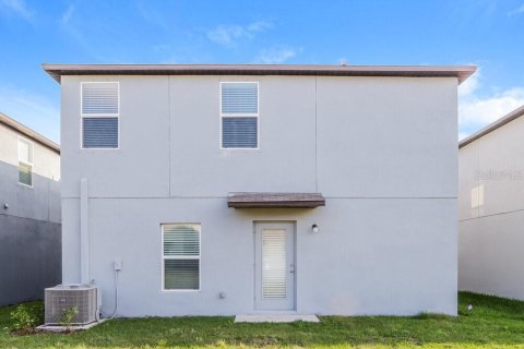 House in Lutz, Florida 5 bedrooms, 205.96 sq.m. № 2210689 - photo 20