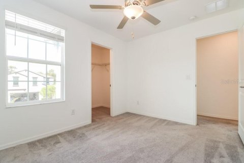 House in Lutz, Florida 5 bedrooms, 205.96 sq.m. № 2210689 - photo 14