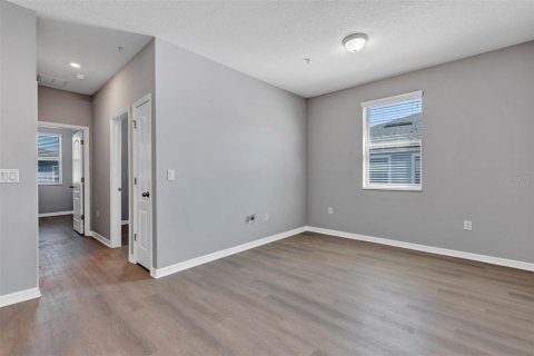 Touwnhouse à louer à Sanford, Floride: 3 chambres, 160.16 m2 № 2405304 - photo 18