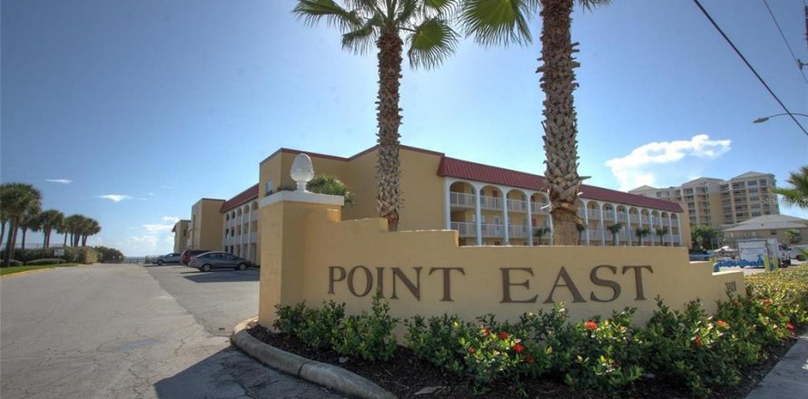 Condo in New Smyrna Beach, Florida, 2 bedrooms  № 1588606