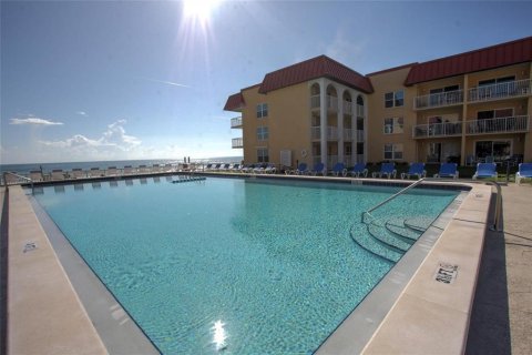 Condo in New Smyrna Beach, Florida, 2 bedrooms  № 1588606 - photo 29