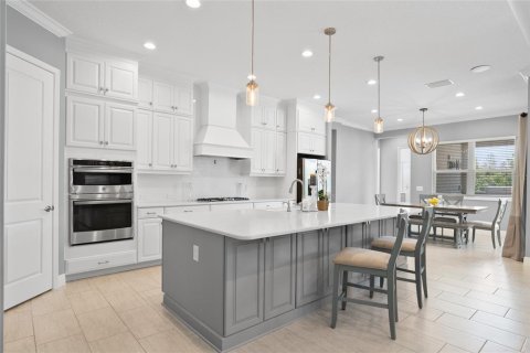 House in Venice, Florida 5 bedrooms, 344.3 sq.m. № 1338718 - photo 8