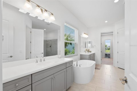 House in Venice, Florida 5 bedrooms, 344.3 sq.m. № 1338718 - photo 25