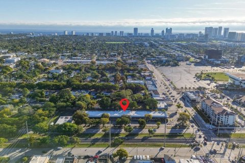 Купить коммерческую недвижимость в Холливуд, Флорида № 1921134 - фото 30
