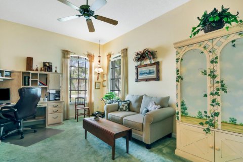 House in Port St. Lucie, Florida 3 bedrooms, 215.72 sq.m. № 2250115 - photo 16
