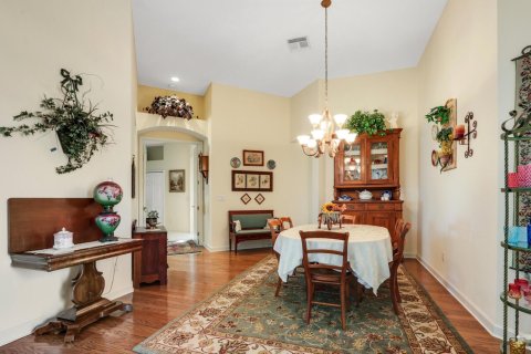 House in Port St. Lucie, Florida 3 bedrooms, 215.72 sq.m. № 2250115 - photo 23