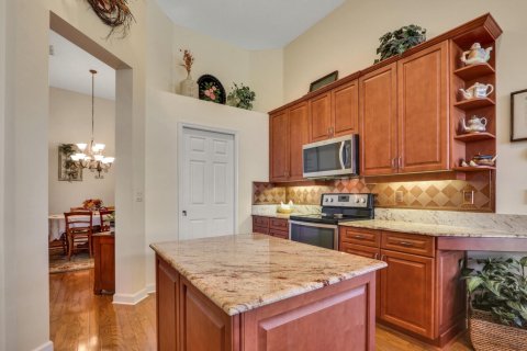 House in Port St. Lucie, Florida 3 bedrooms, 215.72 sq.m. № 2250115 - photo 28