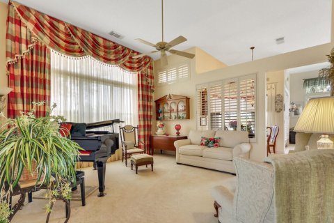 House in Port St. Lucie, Florida 3 bedrooms, 215.72 sq.m. № 2250115 - photo 19
