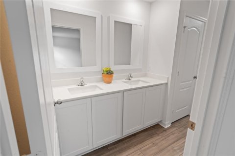 Adosado en venta en Kissimmee, Florida, 3 dormitorios, 151.9 m2 № 2214777 - foto 12