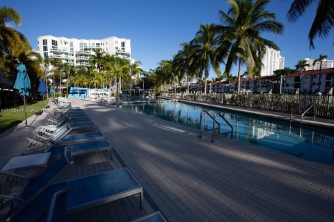 Copropriété à vendre à Aventura, Floride: 2 chambres, 127.83 m2 № 1958812 - photo 25